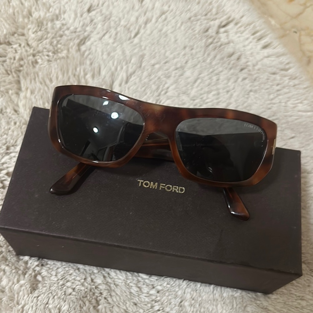Tom Ford Tortoiseshell Rectangle Sunglasses - Brown/Black